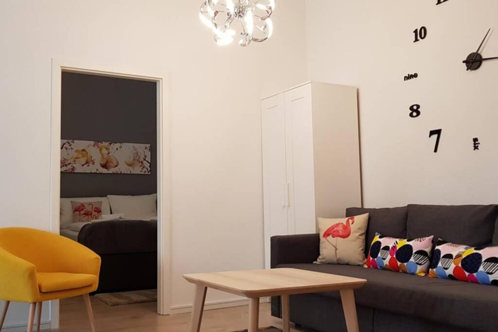 City Apartment Near Shooping Center, 6 Guests Berlín Exterior foto